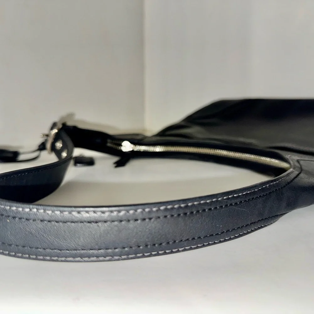 Coach F10260 Black Leather Hobo Shoulder Bag Tassel Charm Silver Hardware EUC